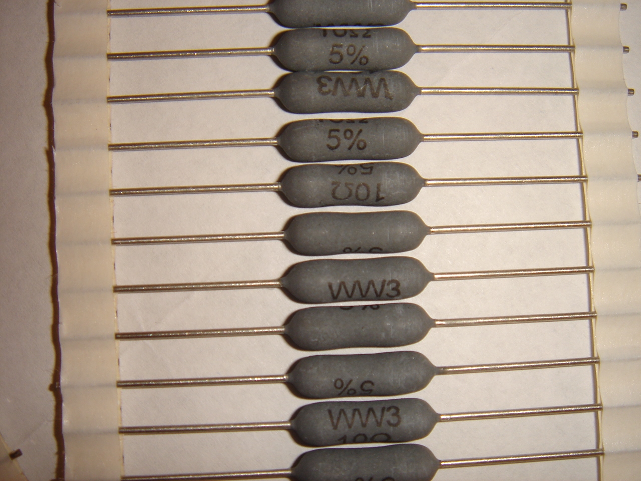 Resistors Meet UL94V-0 Flammability Requirements